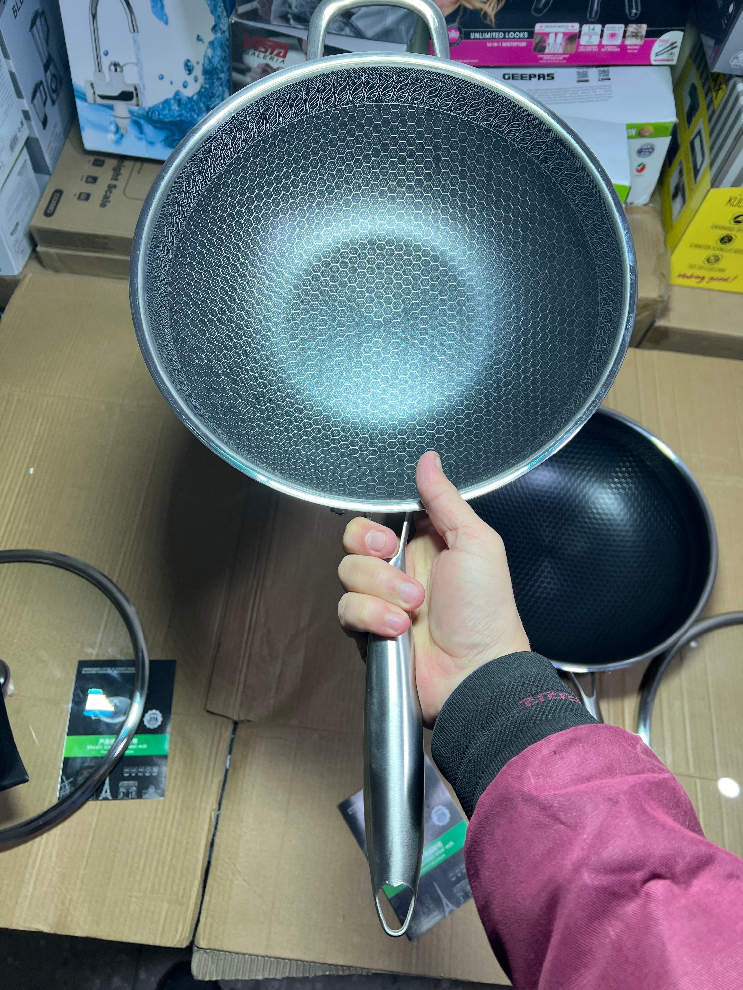 Germany lot lesser coating deep Frypan with led